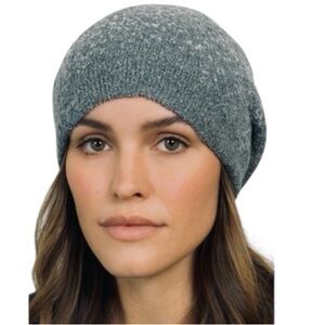 BAREFOOT DREAMS Cozy Chic Confetti Beanie Hat in Smokey Green & Fog Gray - New